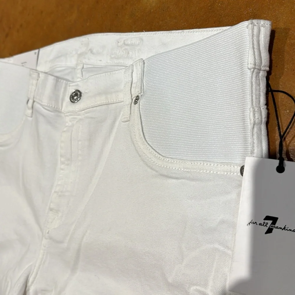 NWT 7 For All Mankind white jean size 32. - Picture 2 of 6